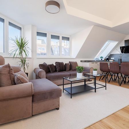 Symphony Apartments 40 - Modern Loft With Terrace And Grill In Central Location Viena Exterior foto
