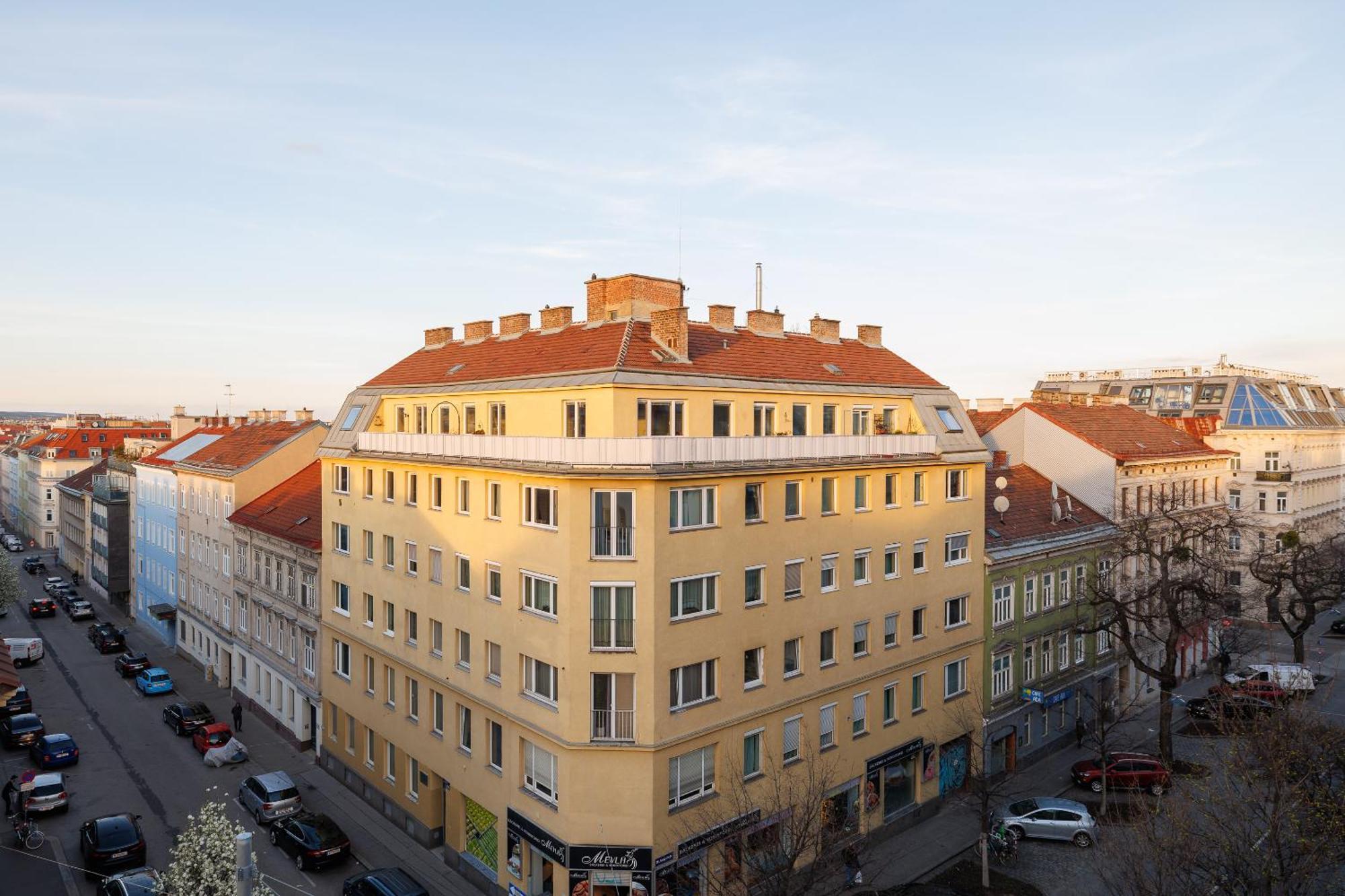 Symphony Apartments 40 - Modern Loft With Terrace And Grill In Central Location Viena Exterior foto