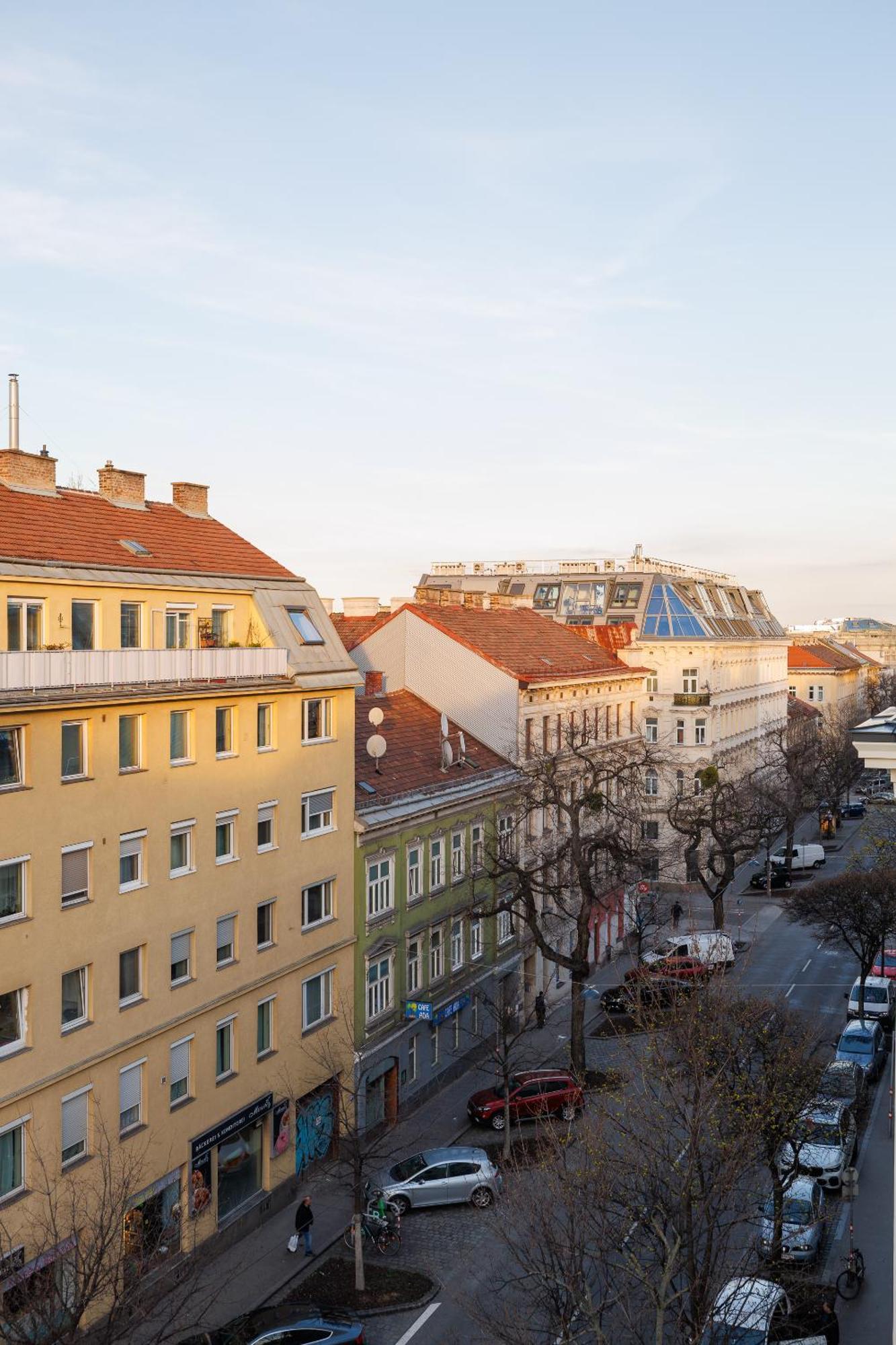 Symphony Apartments 40 - Modern Loft With Terrace And Grill In Central Location Viena Exterior foto